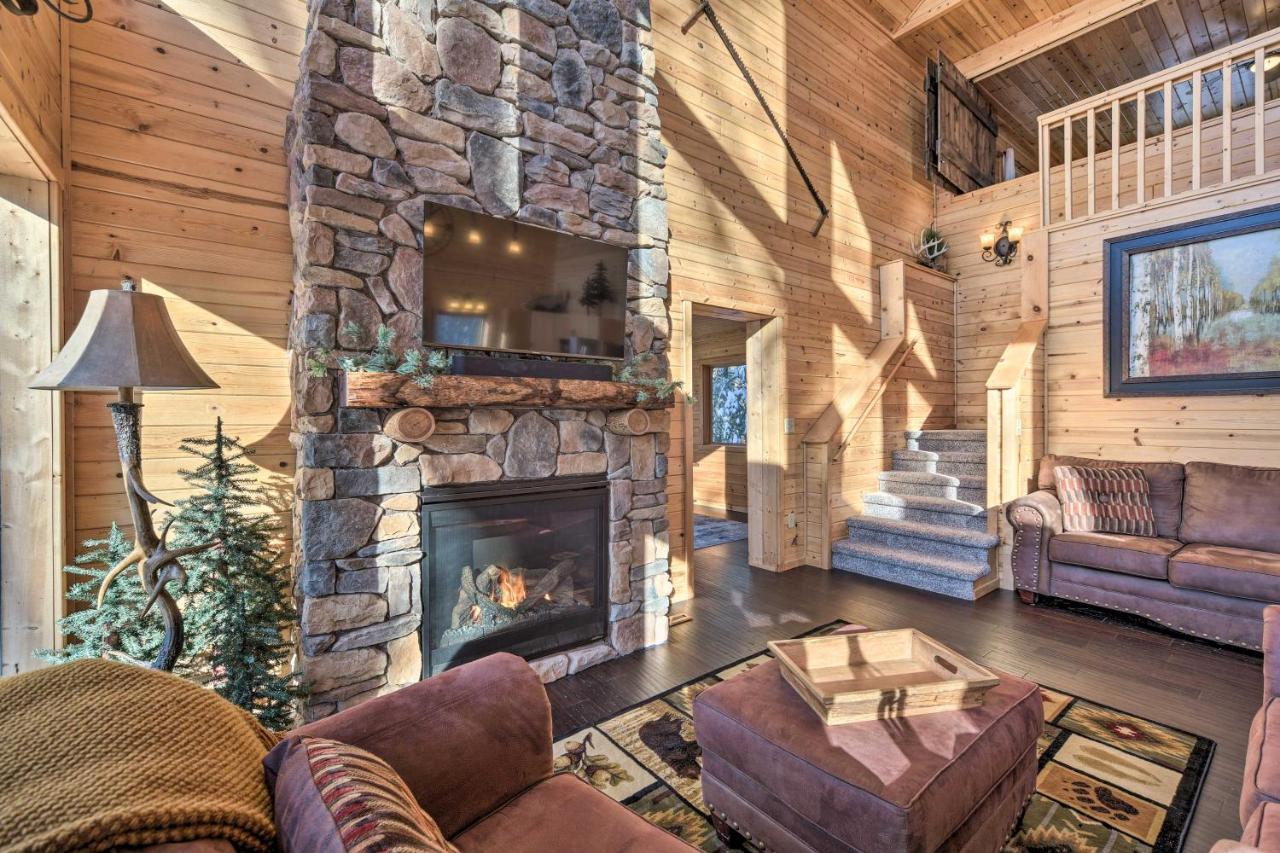Scenic Hayward Lake View Retreat With Fire Pit Exterior photo